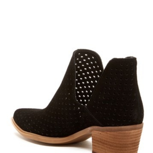 Danese Perforated Ankle Boots Steve Madden shoes - Picture 7 of 8